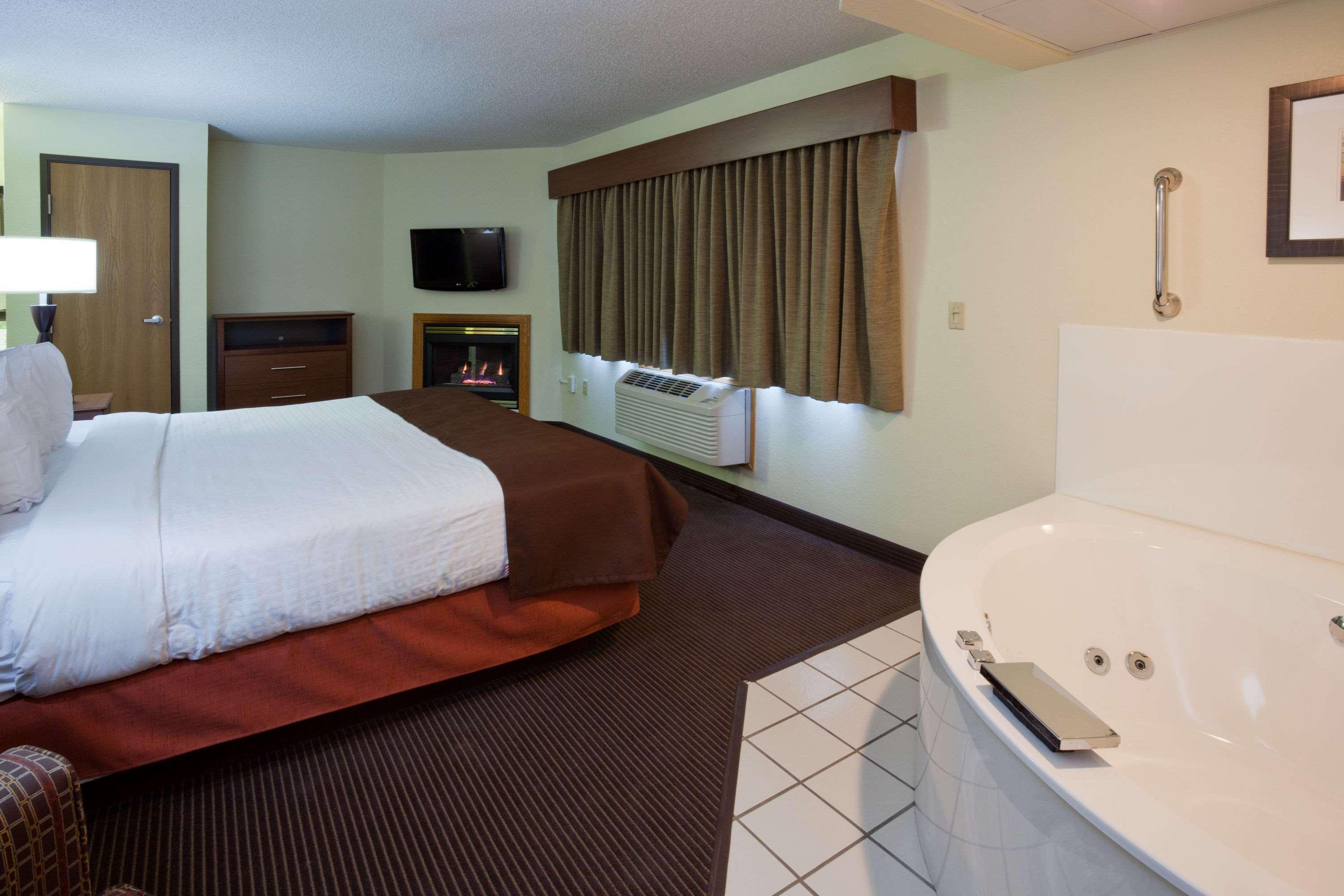 Americinn By Wyndham Bismarck Esterno foto
