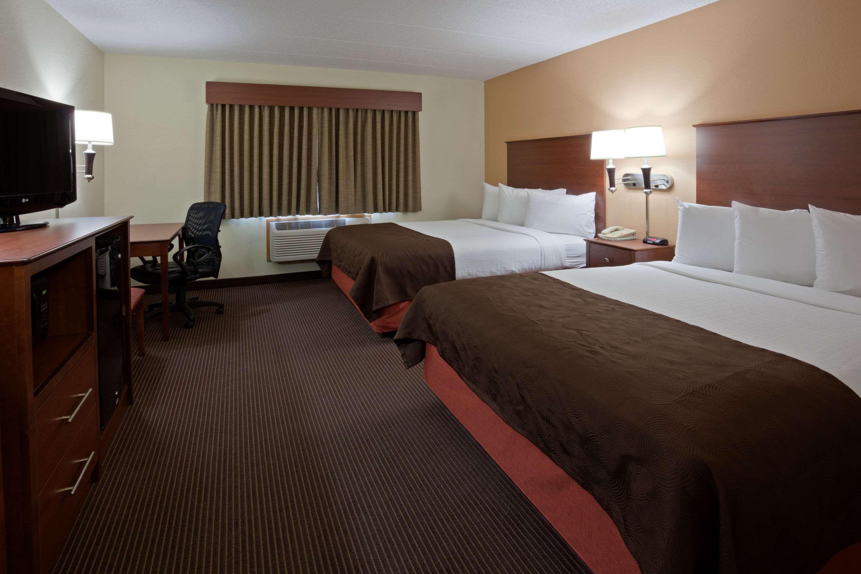 Americinn By Wyndham Bismarck Esterno foto