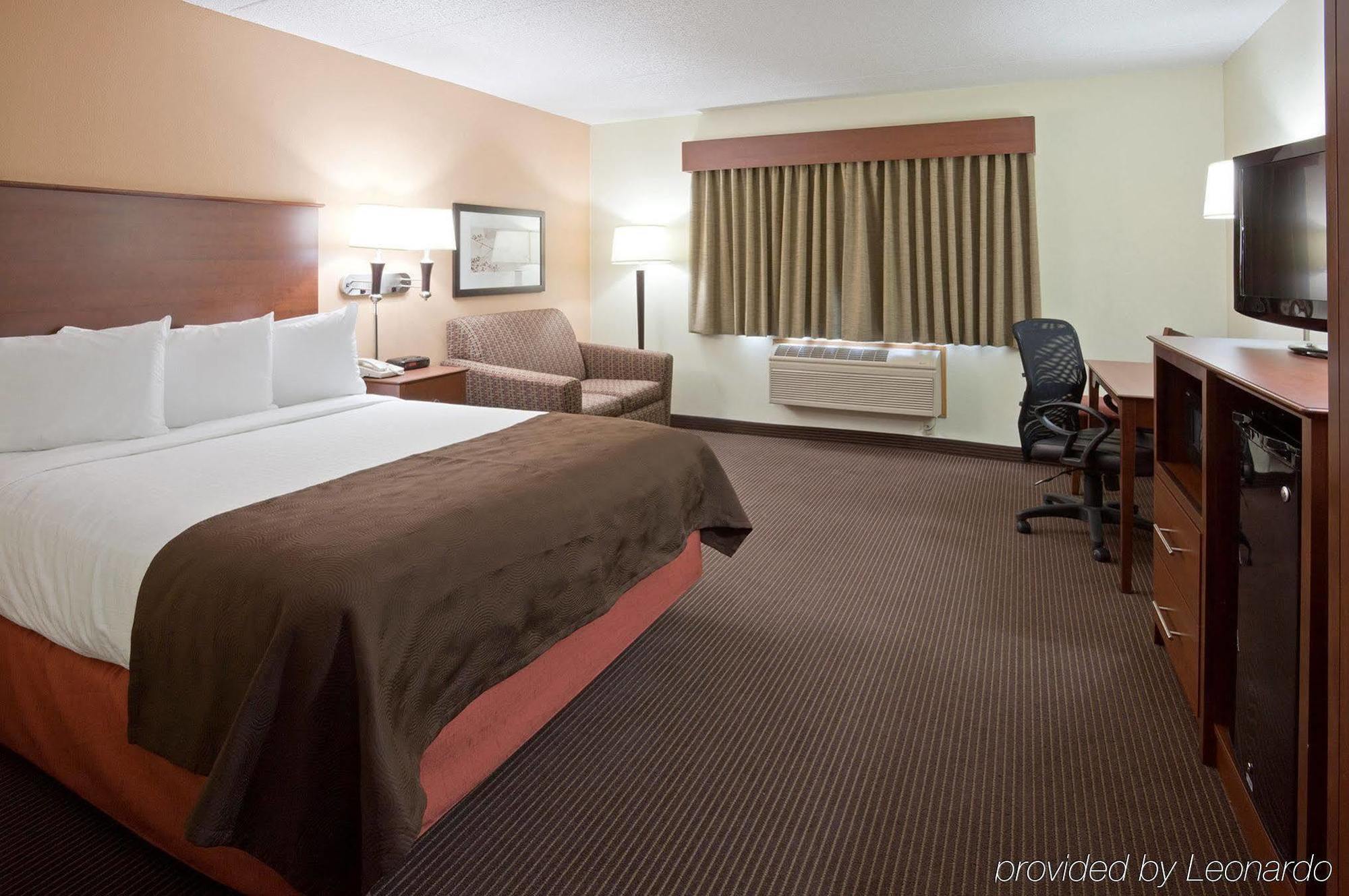 Americinn By Wyndham Bismarck Esterno foto
